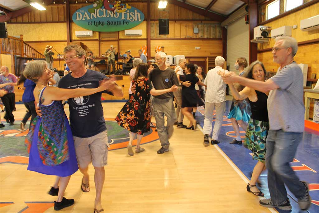 Wild Asparagus Weekend at The Dancing Fish of Lake Santa Fe 2022
